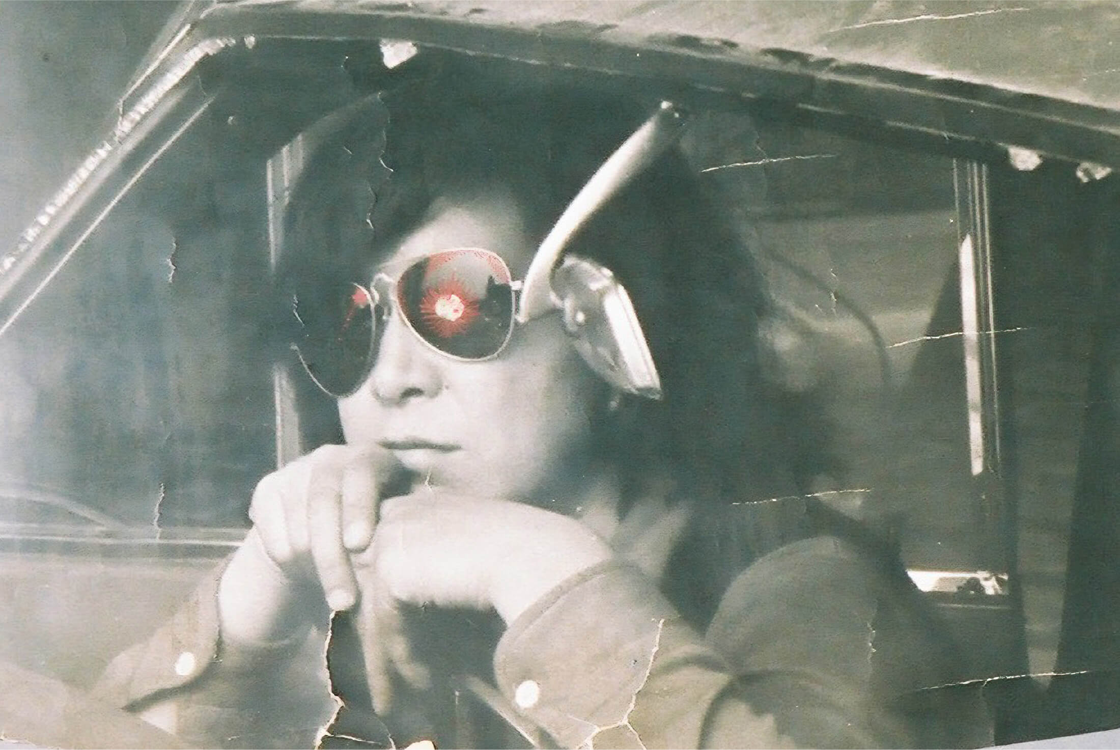 林三從が車に乗っている写真